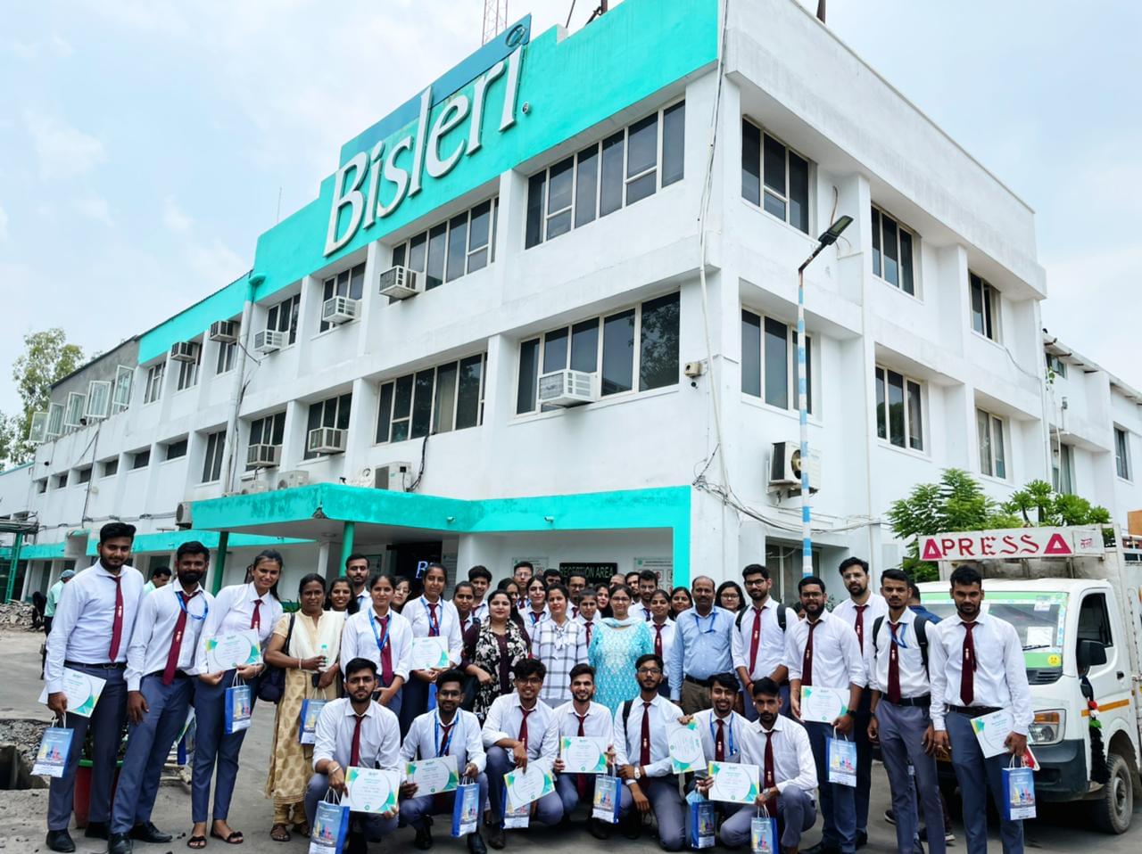 I Business Institute Greater Noida Industrial Visits photo 1